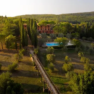 https://hotel-vittoria-massa-marittima.it-tuscanyhotel.com